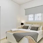Leeways Apartment XII In Gran Via